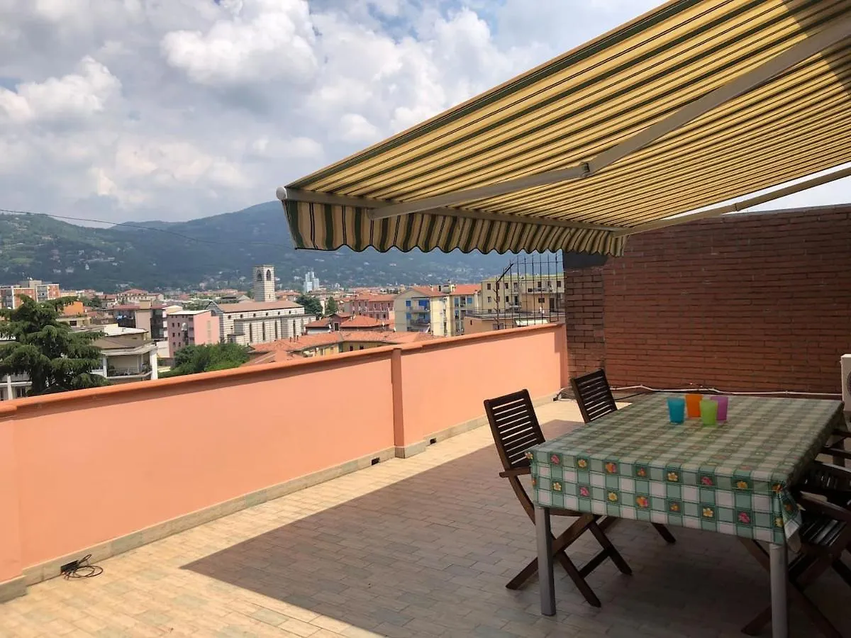 Attico Mansardato Affacciato Sul Cuore Di Brescia